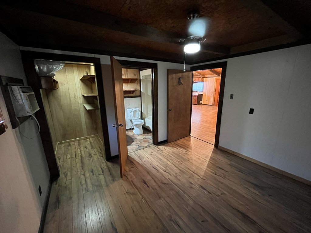 1002 Doc Darbyshire Road, Norman Park, Georgia 31771, 6 Bedrooms Bedrooms, ,6 BathroomsBathrooms,Multi-unit,For Sale,Doc Darbyshire Road,915700