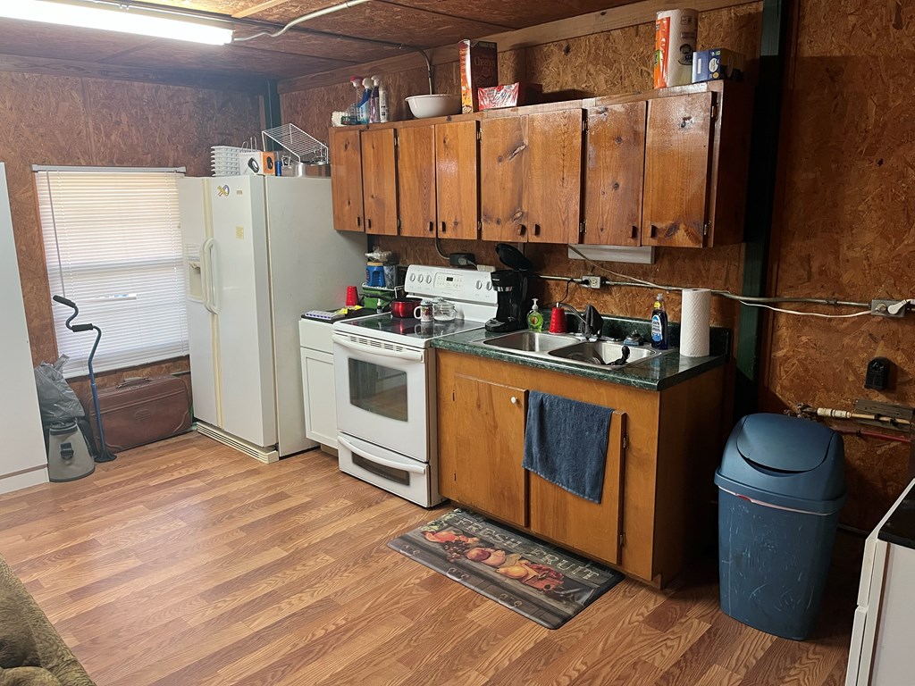 1002 Doc Darbyshire Road, Norman Park, Georgia 31771, 6 Bedrooms Bedrooms, ,6 BathroomsBathrooms,Multi-unit,For Sale,Doc Darbyshire Road,915700