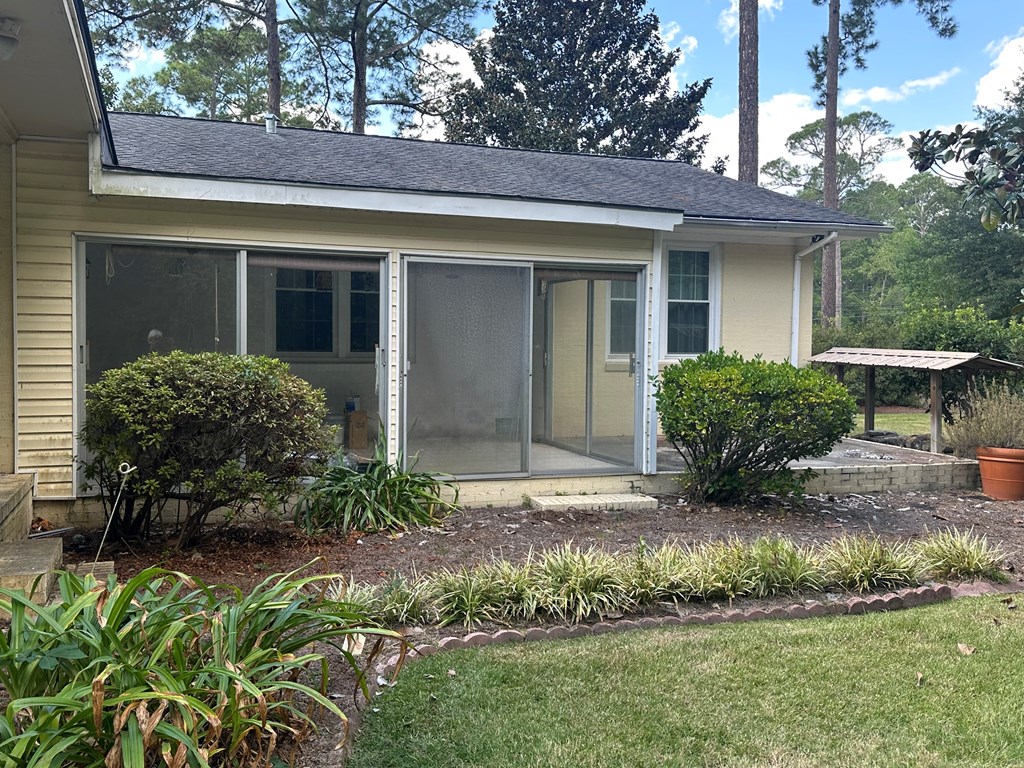 1701 10th Street SE, Moultrie, Georgia 31768, 3 Bedrooms Bedrooms, ,2 BathroomsBathrooms,Single Family,For Sale,10th Street SE,913411