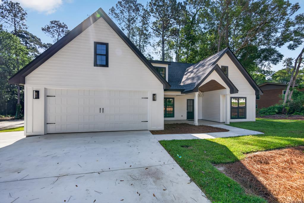 1315 4th Street SW, Moultrie, Georgia 31768, 3 Bedrooms Bedrooms, ,2 BathroomsBathrooms,Single Family,For Sale,4th Street SW,915744