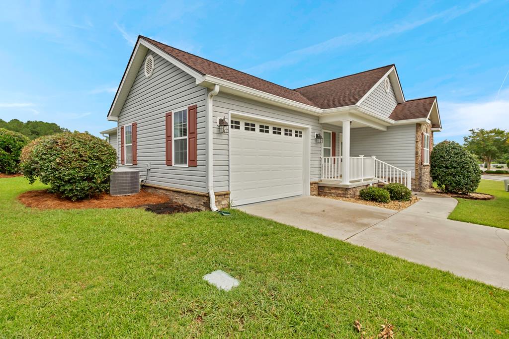 39 Cobblestone Blvd SE, Moultrie, Georgia 31788, 3 Bedrooms Bedrooms, ,2 BathroomsBathrooms,Single Family,For Sale,Cobblestone Blvd SE,915850