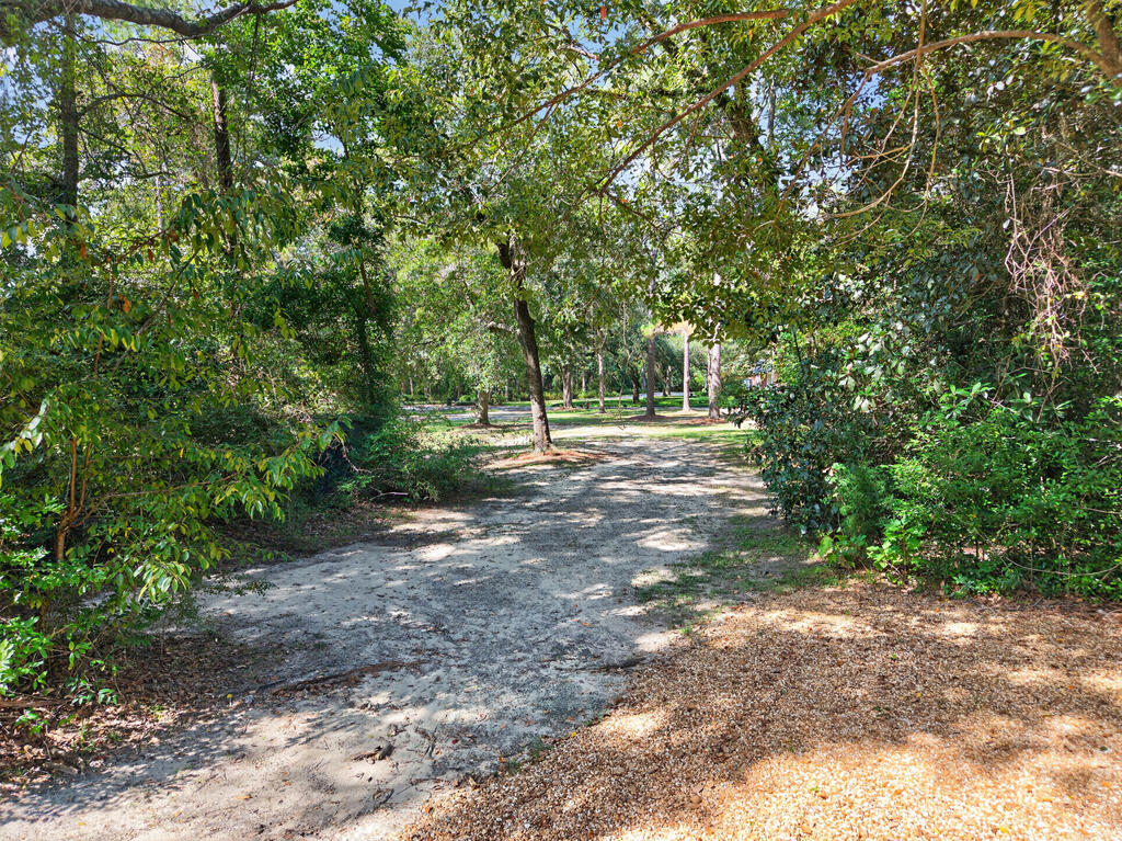 20 Oak Lane, Moultrie, Georgia 31768, 4 Bedrooms Bedrooms, ,4 BathroomsBathrooms,Single Family,For Sale,Oak Lane,915952