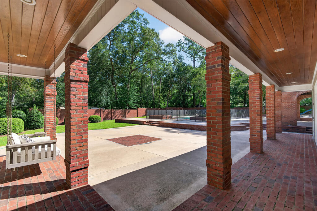 20 Oak Lane, Moultrie, Georgia 31768, 4 Bedrooms Bedrooms, ,4 BathroomsBathrooms,Single Family,For Sale,Oak Lane,915952