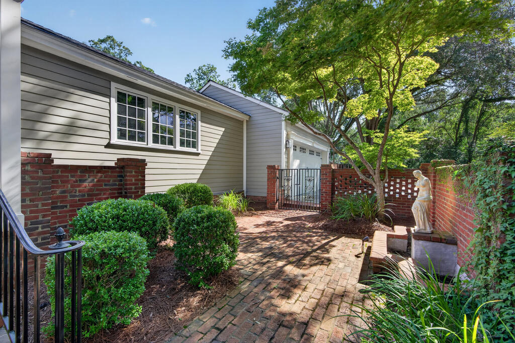 20 Oak Lane, Moultrie, Georgia 31768, 4 Bedrooms Bedrooms, ,4 BathroomsBathrooms,Single Family,For Sale,Oak Lane,915952