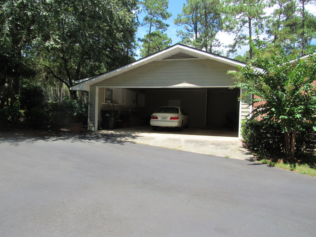 35 Cherokee Road, Moultrie, Georgia 31768, 4 Bedrooms Bedrooms, ,3 BathroomsBathrooms,Single Family,For Sale,Cherokee Road,912890