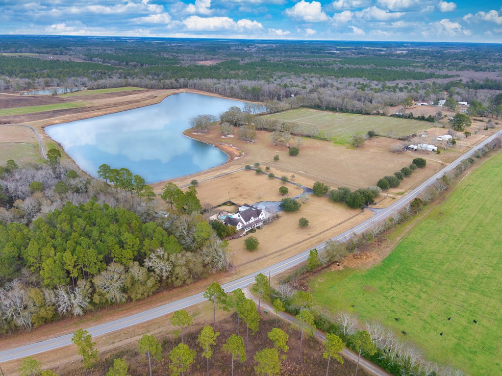 668 Millpond Road, Moultrie, Georgia 31768, 4 Bedrooms Bedrooms, ,3 BathroomsBathrooms,Single Family,For Sale,Millpond Road,913019