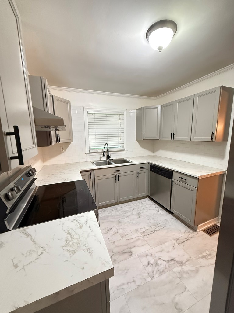 2016 4th St SE, Moultrie, Georgia 31768, 3 Bedrooms Bedrooms, ,1 BathroomBathrooms,Single Family,For Sale,4th St SE,913294