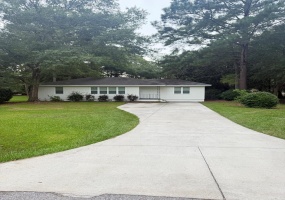 2016 4th St SE, Moultrie, Georgia 31768, 3 Bedrooms Bedrooms, ,1 BathroomBathrooms,Single Family,For Sale,4th St SE,913294