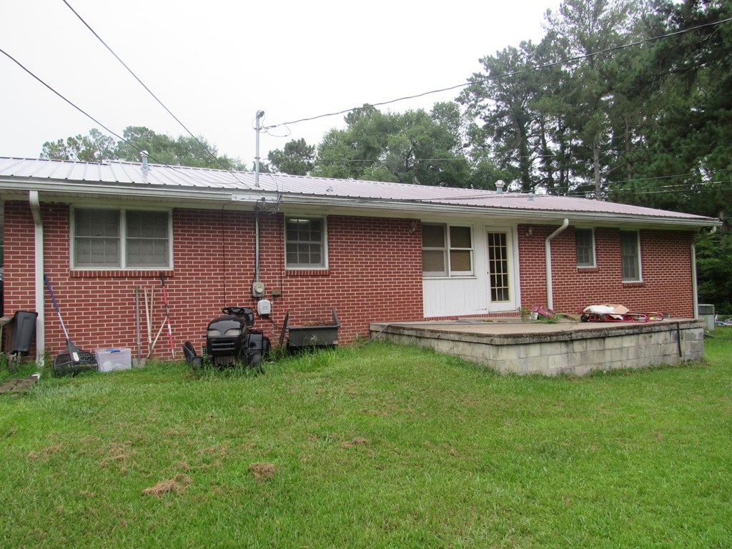 104 10th St SW, Moultrie, Georgia 31768, 3 Bedrooms Bedrooms, ,2 BathroomsBathrooms,Single Family,For Sale,10th St SW,913295