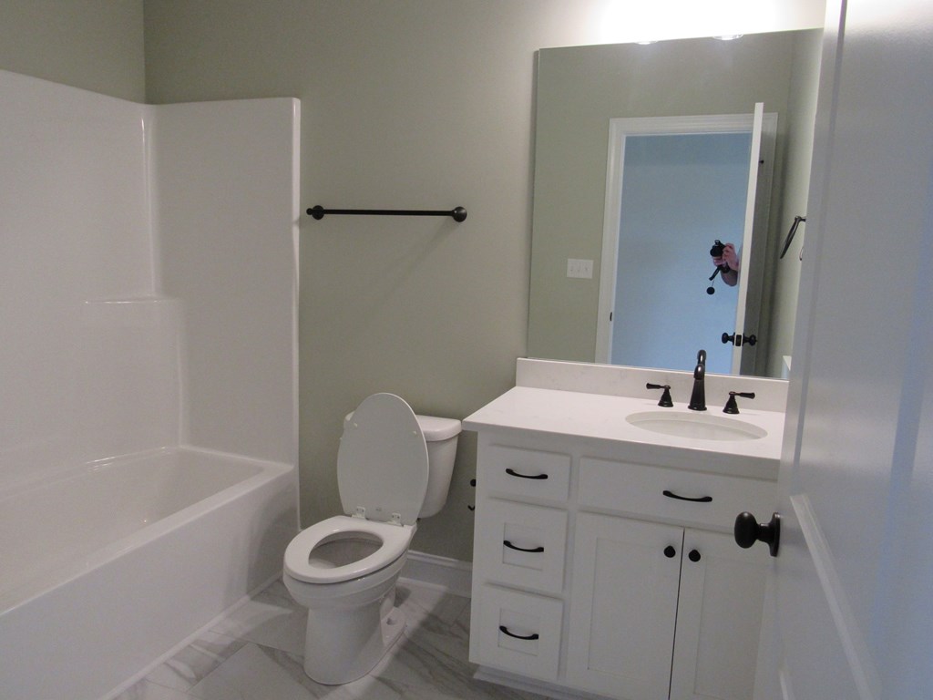 210 BAELL TRACE, Moultrie, Georgia 31788, 3 Bedrooms Bedrooms, ,2 BathroomsBathrooms,Single Family,For Sale,BAELL TRACE,913357