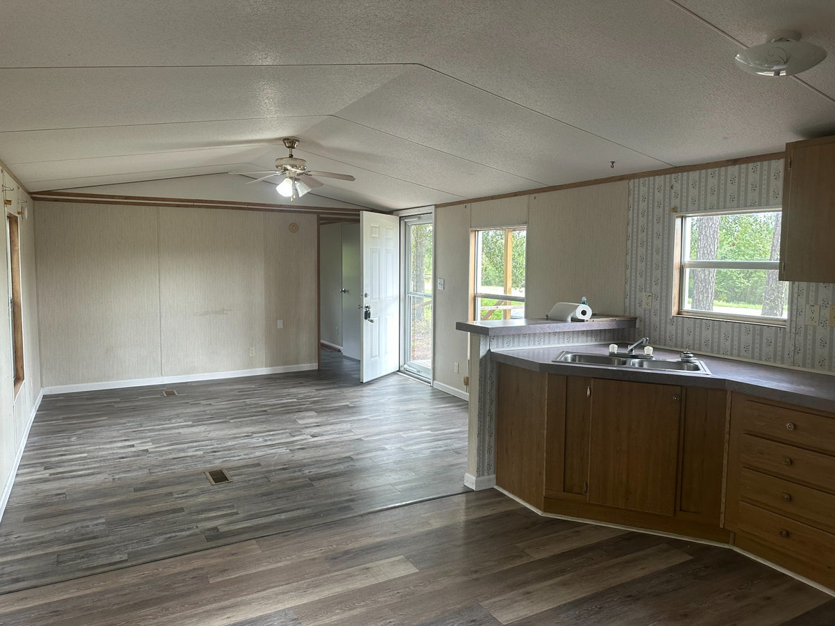 5950 M. J. Taylor Road, Hahira, Georgia 31632, 2 Bedrooms Bedrooms, 2 Rooms Rooms,1.5 BathroomsBathrooms,Mobile home,For Rent,5950 M. J. Taylor Road,913412 5950 M. J. Taylor Road, Hahira, Georgia 31632, 2 Bedrooms Bedrooms, 2 Rooms Rooms,1.5 BathroomsBathrooms,Mobile home,For Rent,5950 M. J. Taylor Road,913412