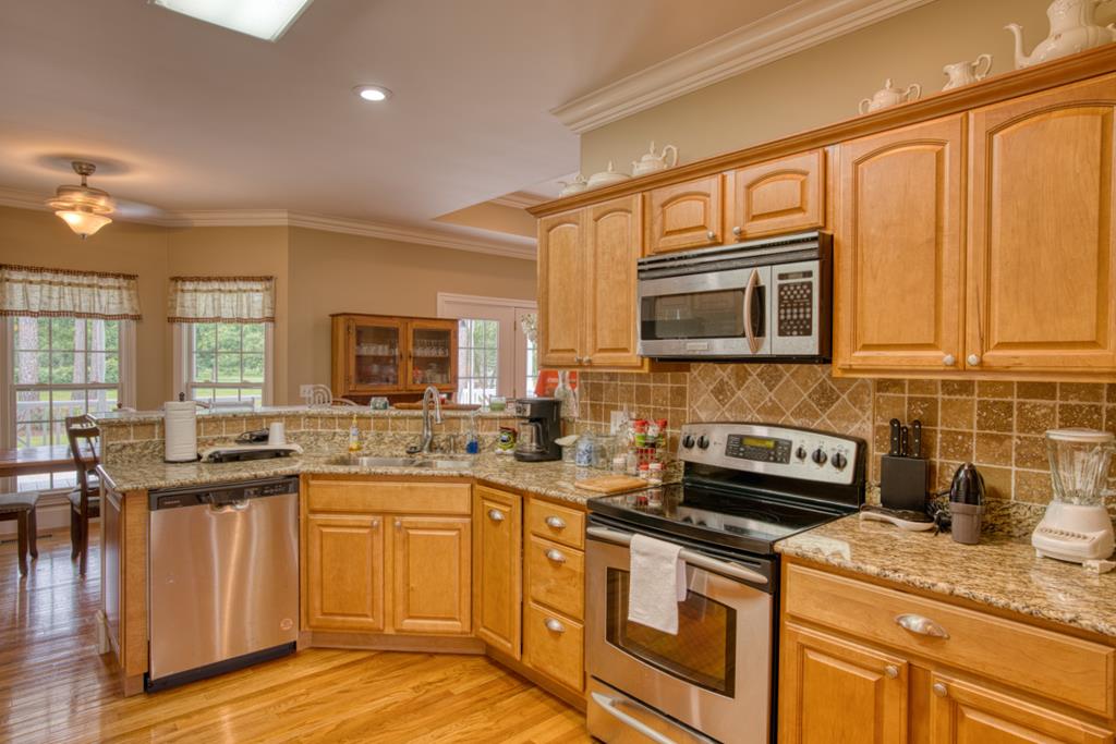 198 Westwoods Drive, Moultrie, Georgia 31768, 3 Bedrooms Bedrooms, ,2 BathroomsBathrooms,Single Family,For Sale,Westwoods Drive,913279