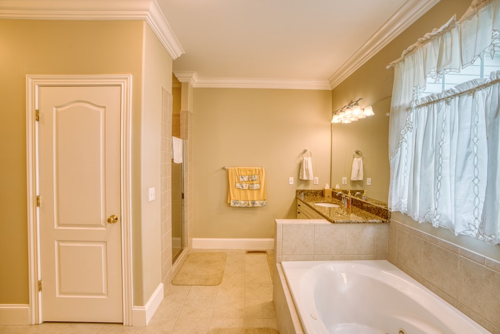 198 Westwoods Drive, Moultrie, Georgia 31768, 3 Bedrooms Bedrooms, ,2 BathroomsBathrooms,Single Family,For Sale,Westwoods Drive,913279